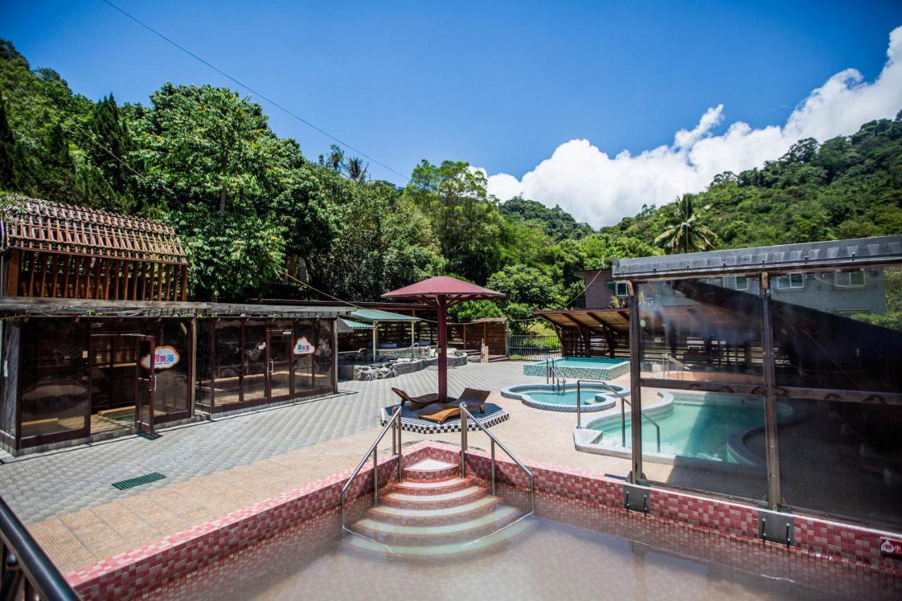 An Tong Hot Spring Hotel Юли Екстериор снимка