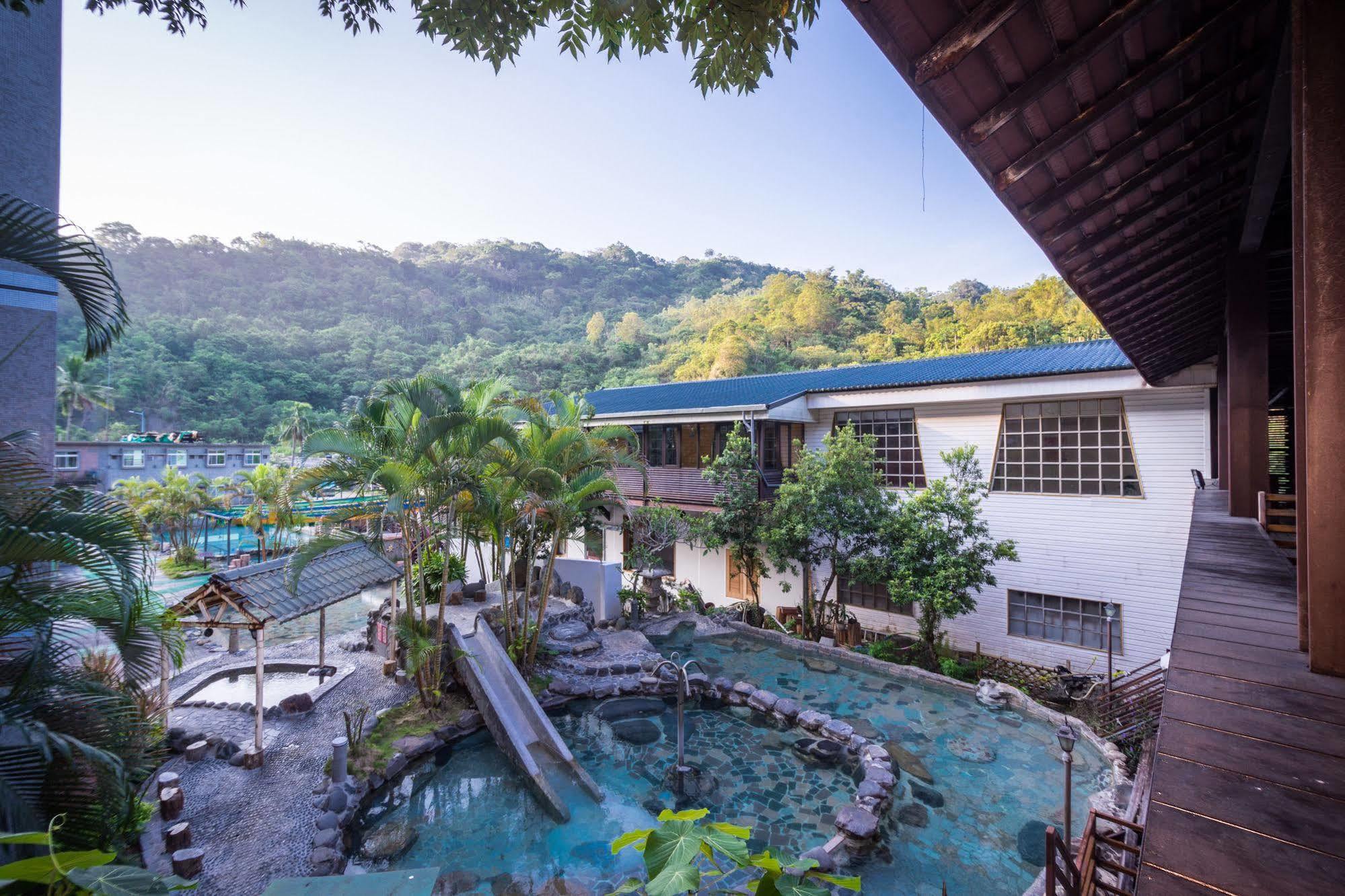An Tong Hot Spring Hotel Юли Екстериор снимка